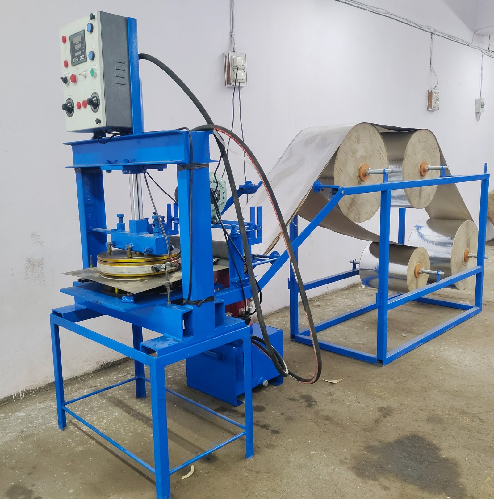 Fully Automatic Single Die Machine (6 Rolls Stand)